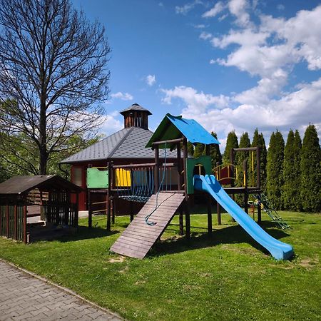 Apartaments Gory Niedzica Zamek Esterno foto