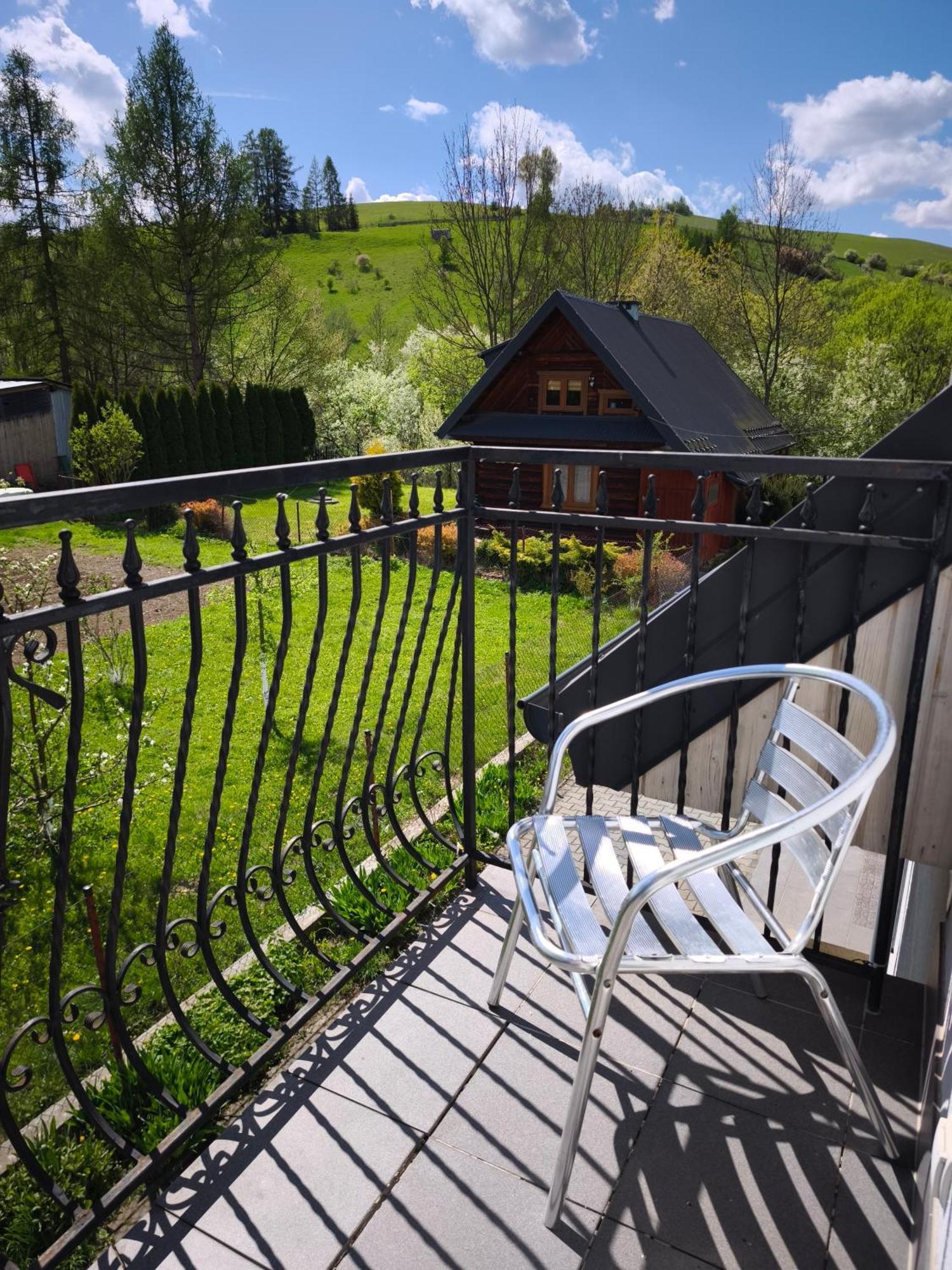 Apartaments Gory Niedzica Zamek Esterno foto